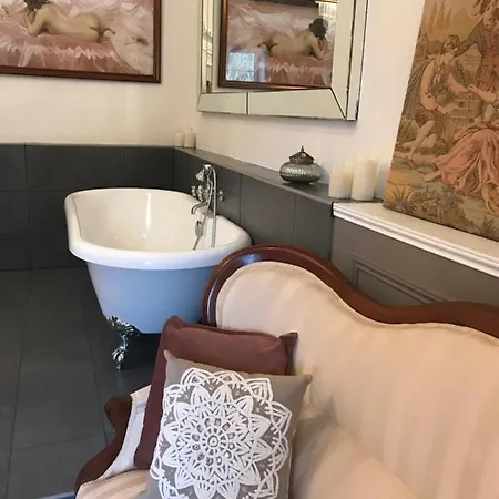 Manoir De Biraud Bas 게스트하우스 카스텔모론쉬르로트